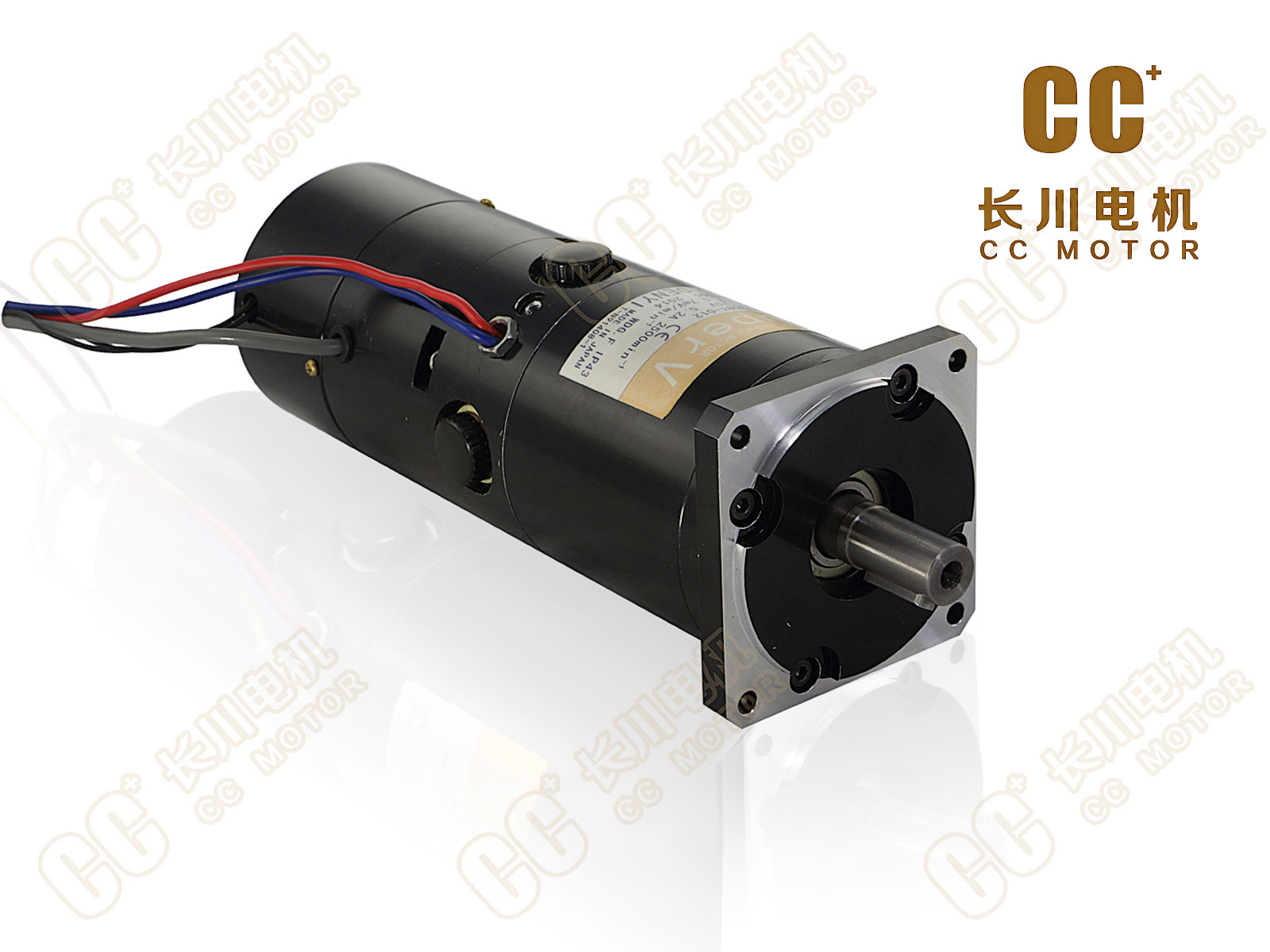 如何对伺服电机进行调试？